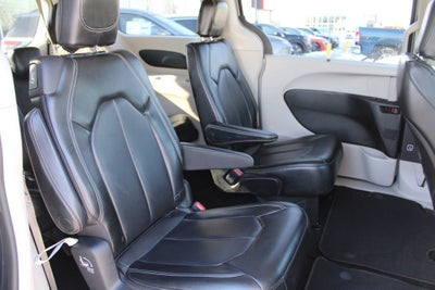 2020 Chrysler Voyager LXI