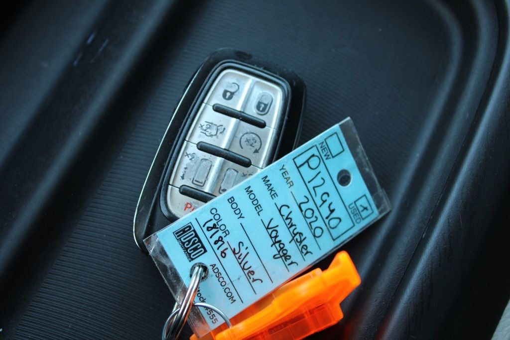 2020 Chrysler Voyager LXI