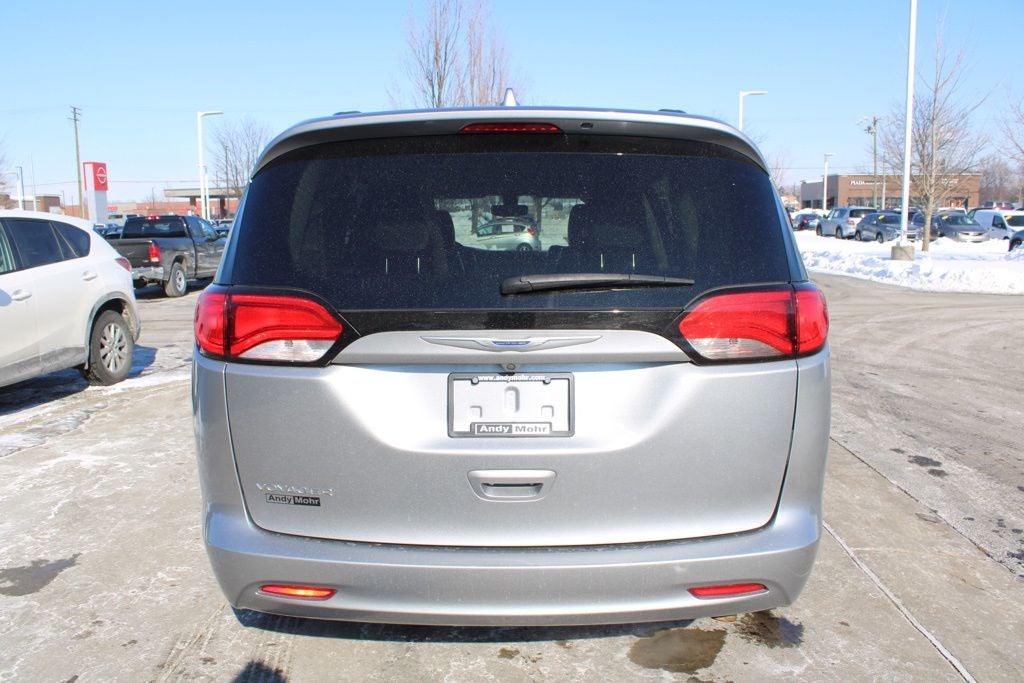 2020 Chrysler Voyager LXI