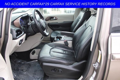 2018 Chrysler Pacifica Touring L Plus