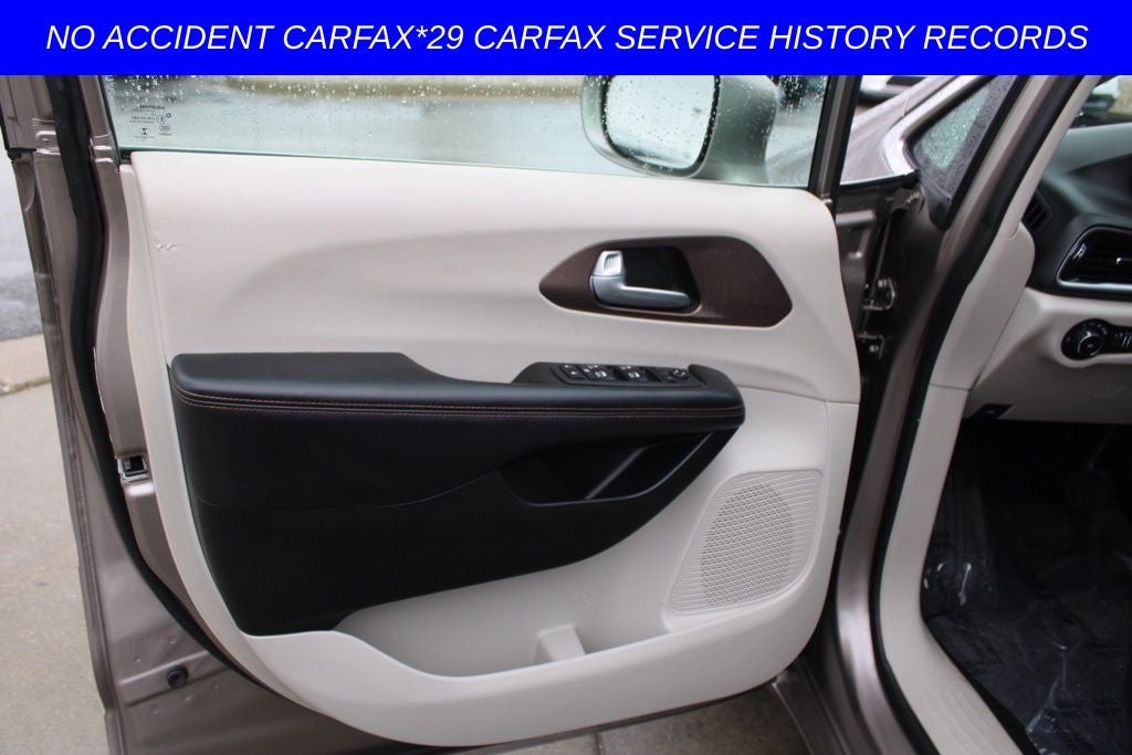 2018 Chrysler Pacifica Touring L Plus