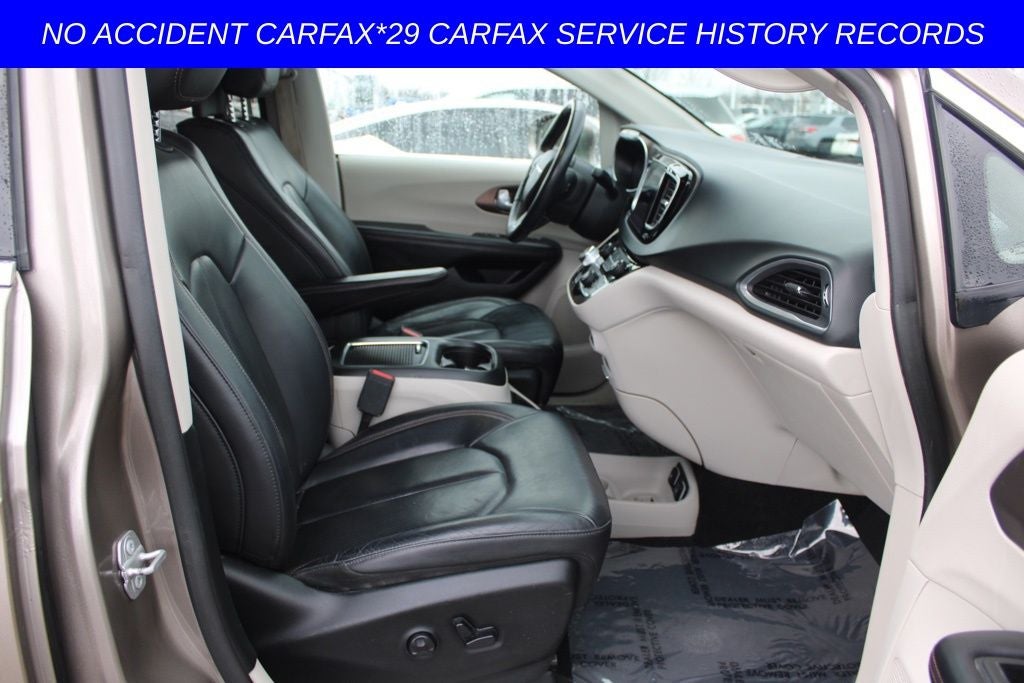 2018 Chrysler Pacifica Touring L Plus