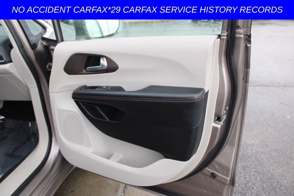 2018 Chrysler Pacifica Touring L Plus