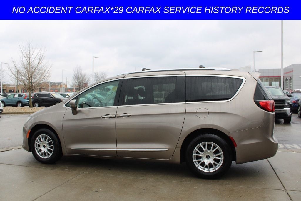 2018 Chrysler Pacifica Touring L Plus