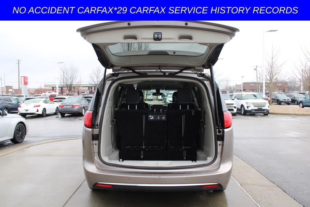 2018 Chrysler Pacifica Touring L Plus