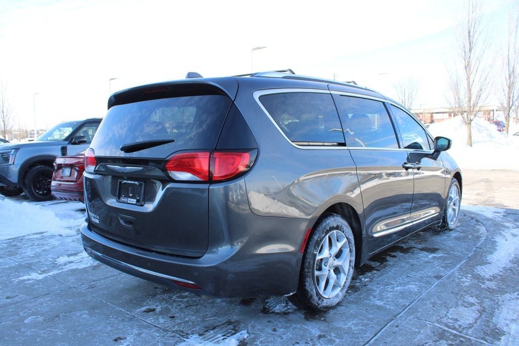 2018 Chrysler Pacifica Touring L Plus