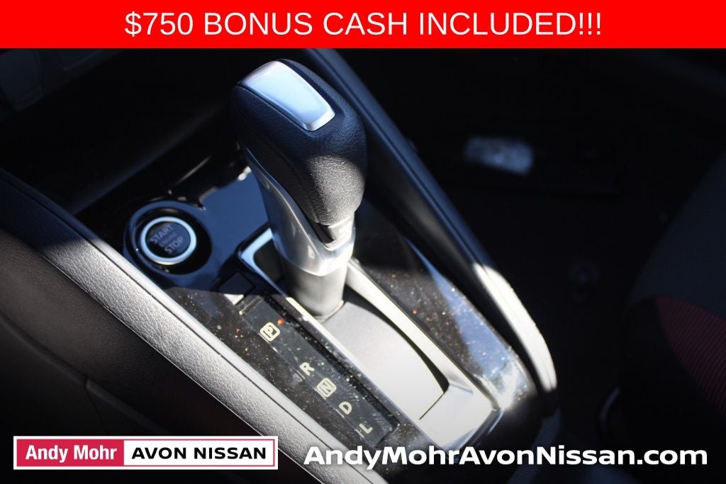 2025 Nissan Versa 1.6 SR