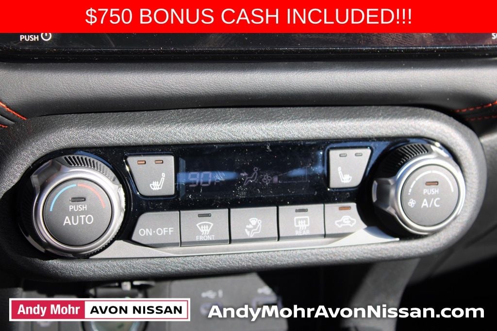 2025 Nissan Versa 1.6 SR