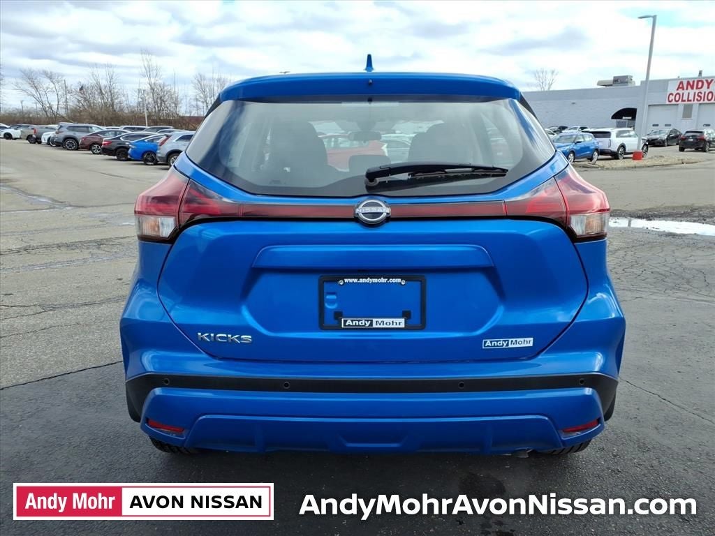 2025 Nissan Kicks Play S