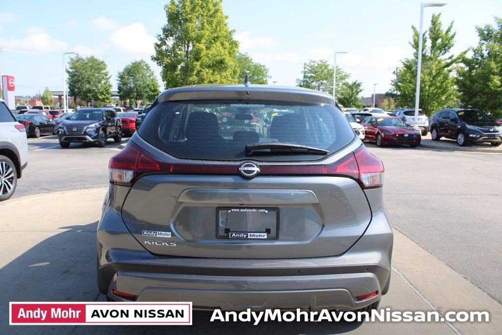 2025 Nissan Kicks Play S