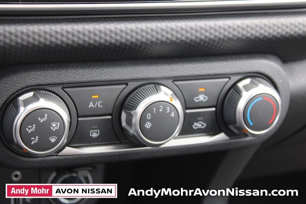 2025 Nissan Kicks Play S