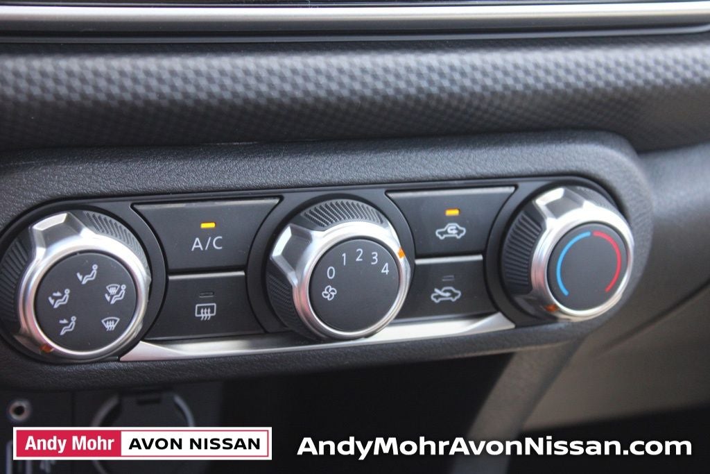 2025 Nissan Kicks Play S