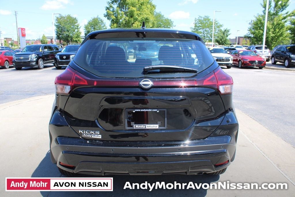 2025 Nissan Kicks Play S