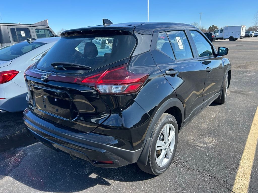 2022 Nissan Kicks S