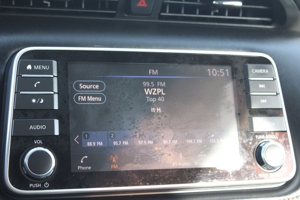 2019 Nissan Kicks SR