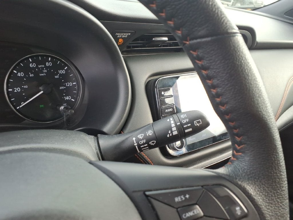2021 Nissan Kicks SR