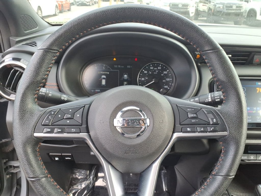 2021 Nissan Kicks SR