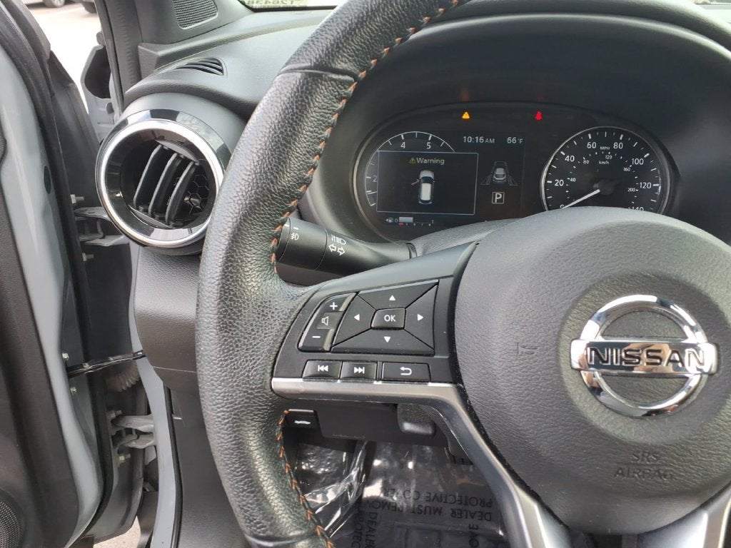 2021 Nissan Kicks SR