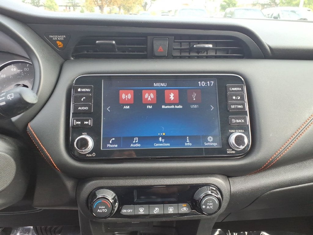 2021 Nissan Kicks SR