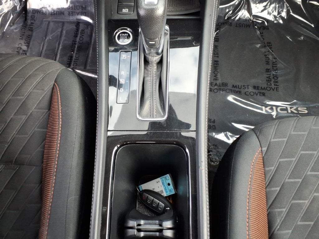 2021 Nissan Kicks SR