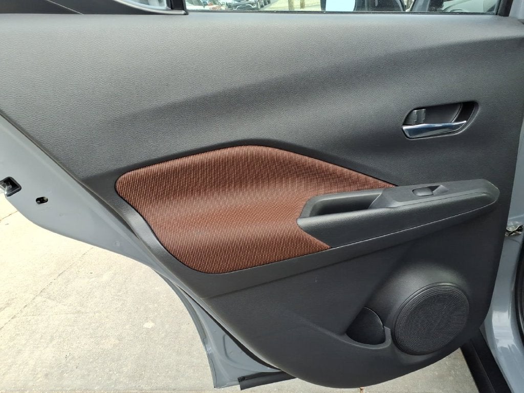 2021 Nissan Kicks SR