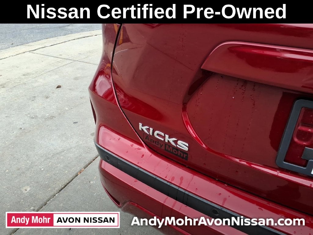 2021 Nissan Kicks SR