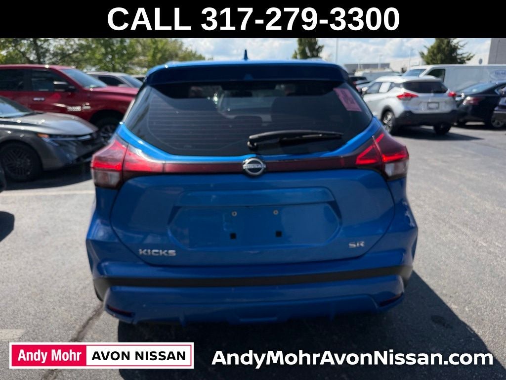 2023 Nissan Kicks SR