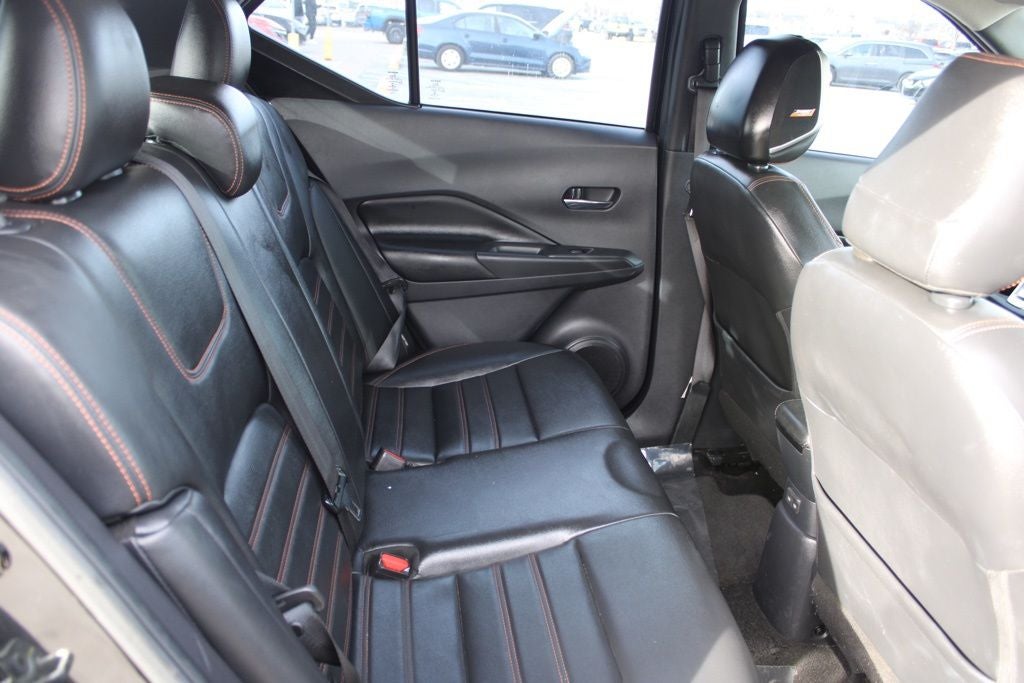 2020 Nissan Kicks SR