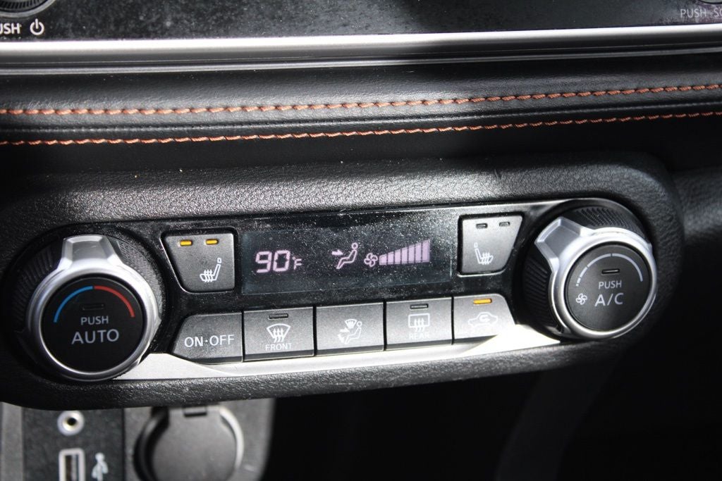 2020 Nissan Kicks SR