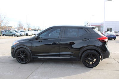2020 Nissan Kicks SR