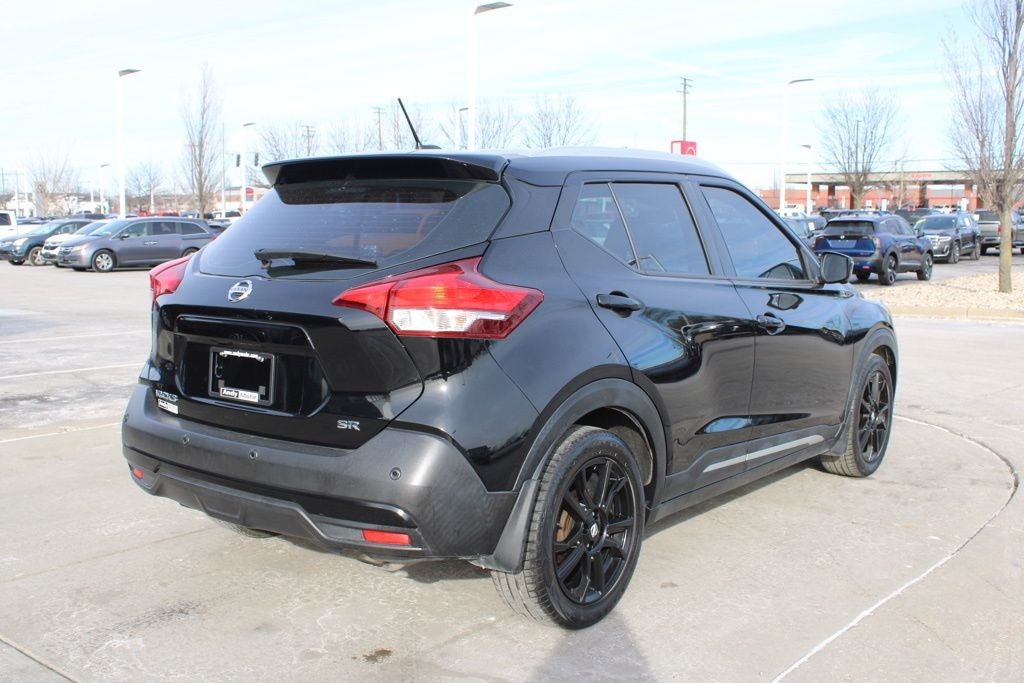 2020 Nissan Kicks SR