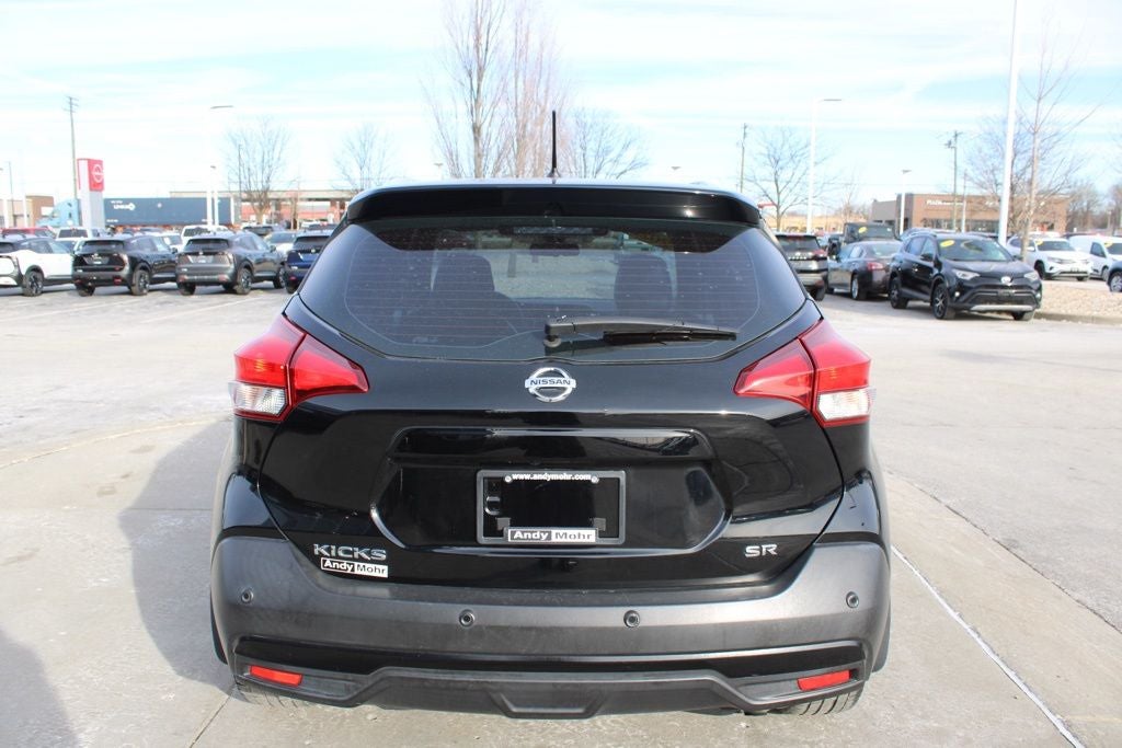2020 Nissan Kicks SR
