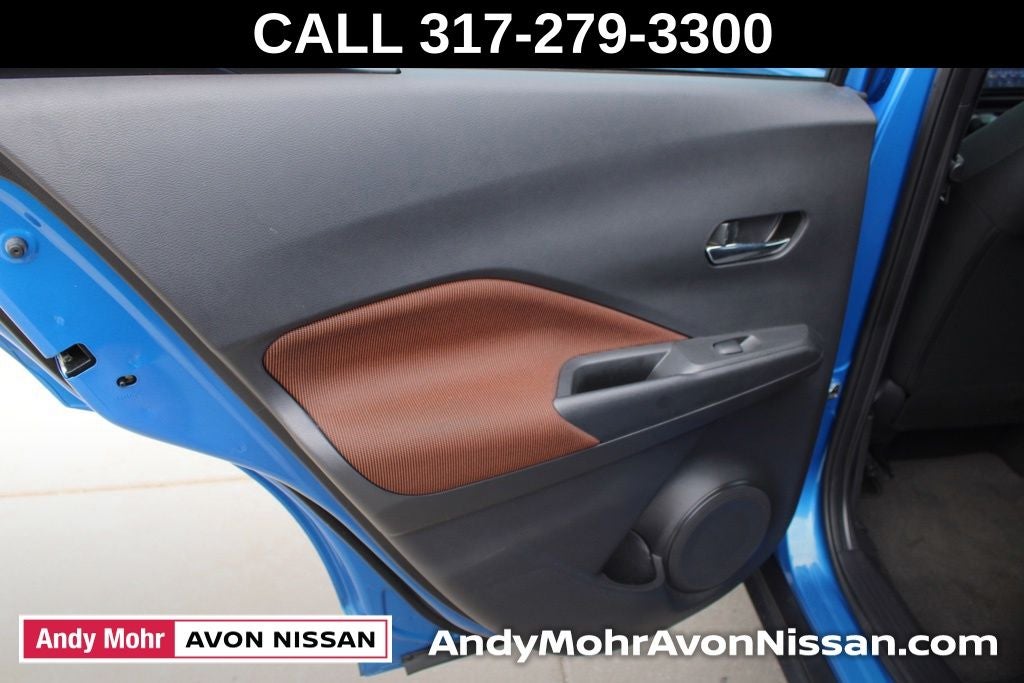 2022 Nissan Kicks SR