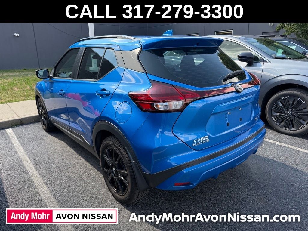 2022 Nissan Kicks SR