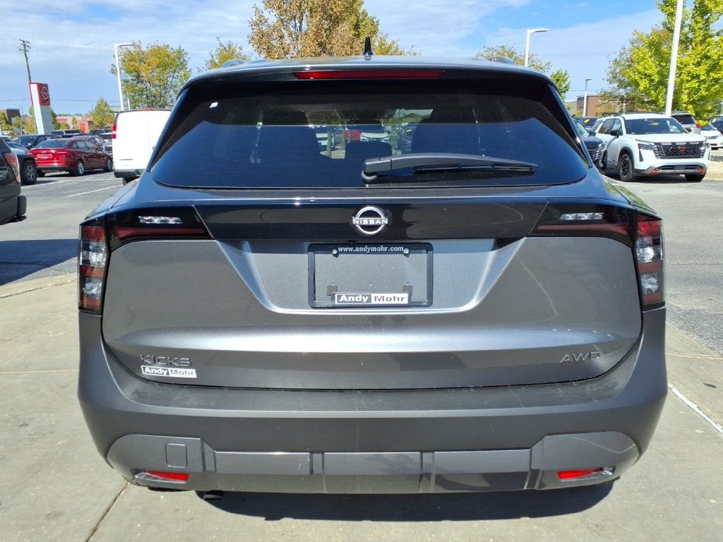 2027 Nissan Kicks SV