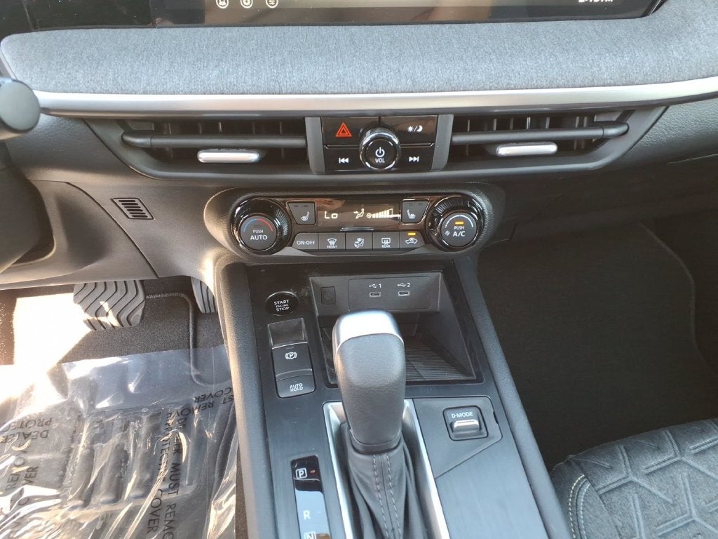2027 Nissan Kicks SV