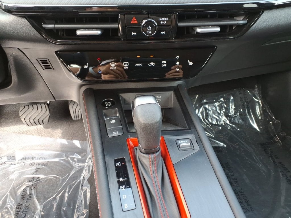 2027 Nissan Kicks SR