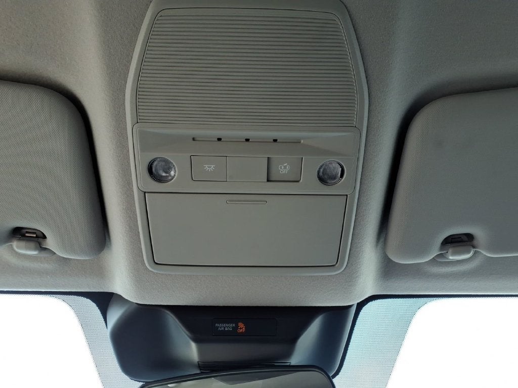 2027 Nissan Kicks SR