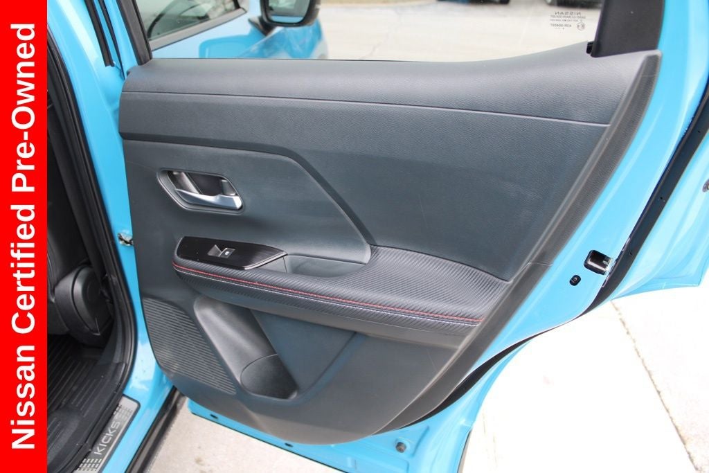 2025 Nissan Kicks SR