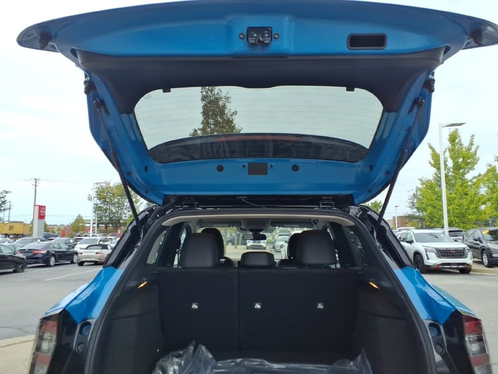 2027 Nissan Kicks SR