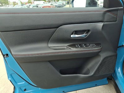 2027 Nissan Kicks SR