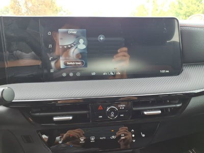 2027 Nissan Kicks SR