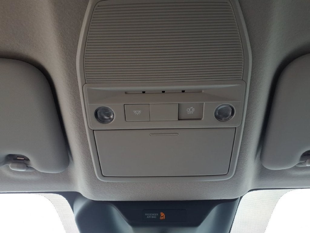 2027 Nissan Kicks SR