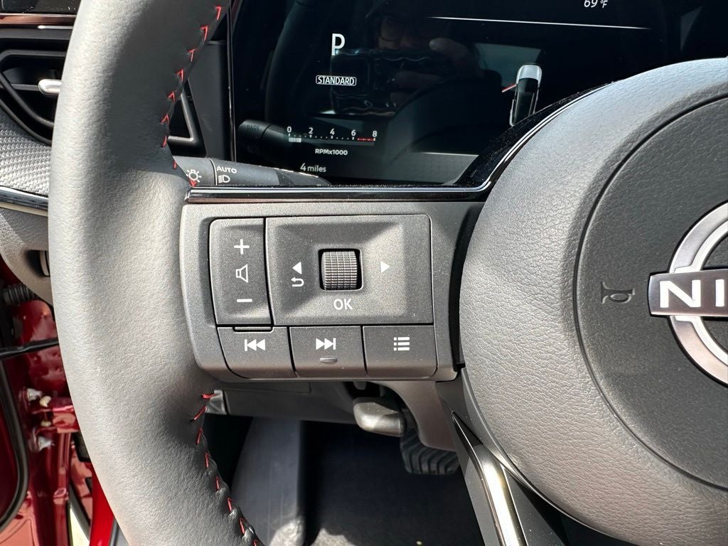 2026 Nissan Kicks SR