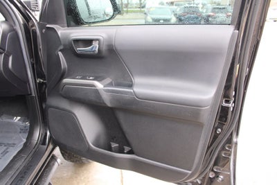 2022 Toyota Tacoma TRD Off-Road V6