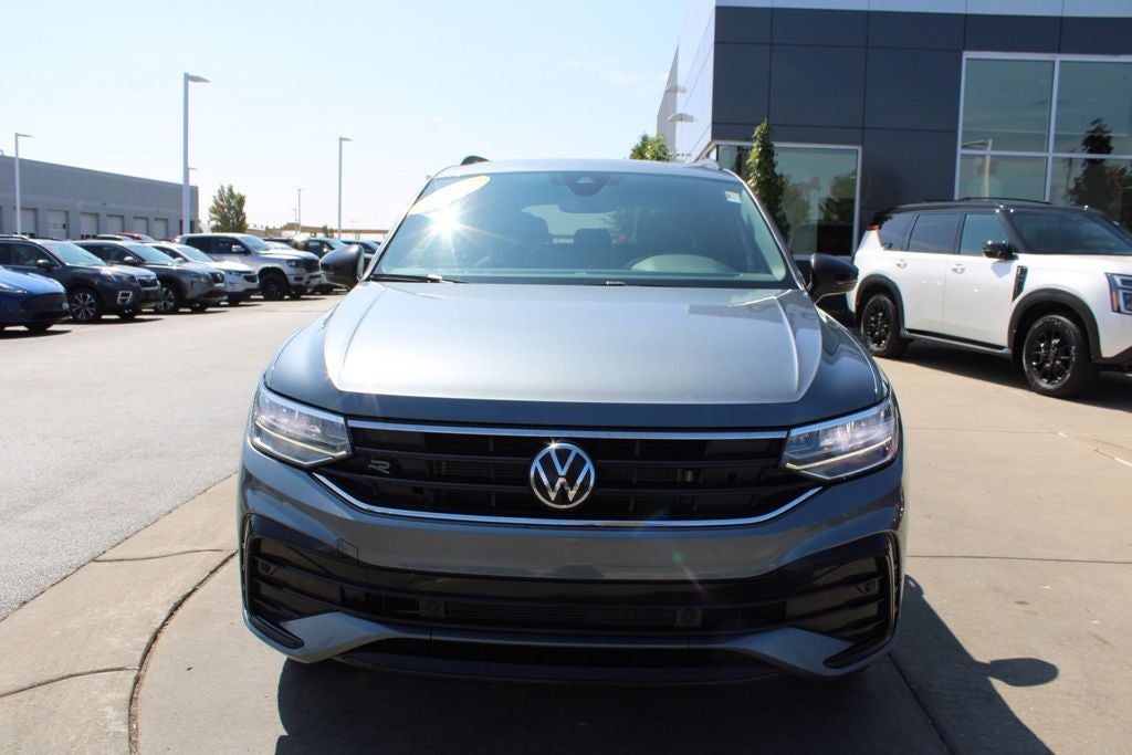 2022 Volkswagen Tiguan 2.0T SE R-Line Black