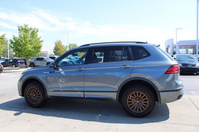 2022 Volkswagen Tiguan 2.0T SE R-Line Black