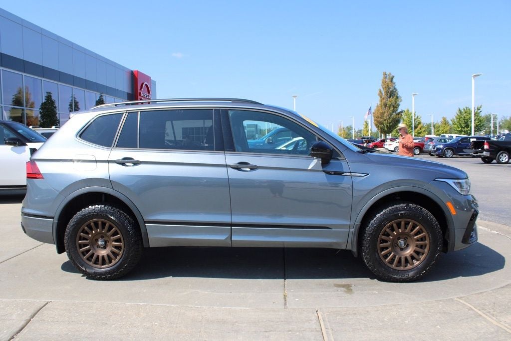 2022 Volkswagen Tiguan 2.0T SE R-Line Black