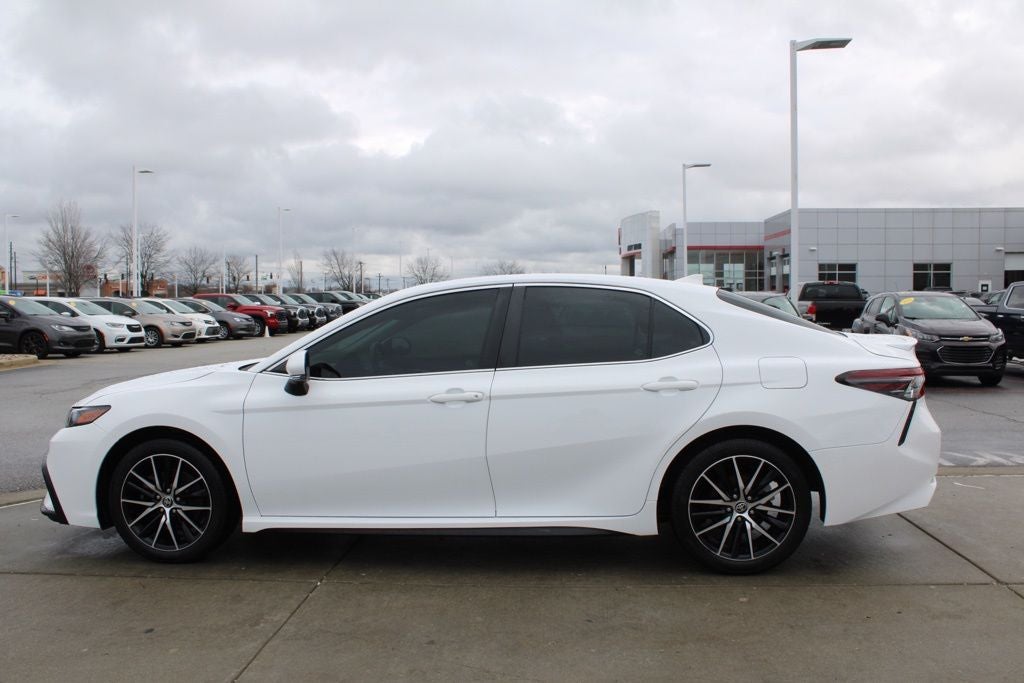 2021 Toyota Camry SE
