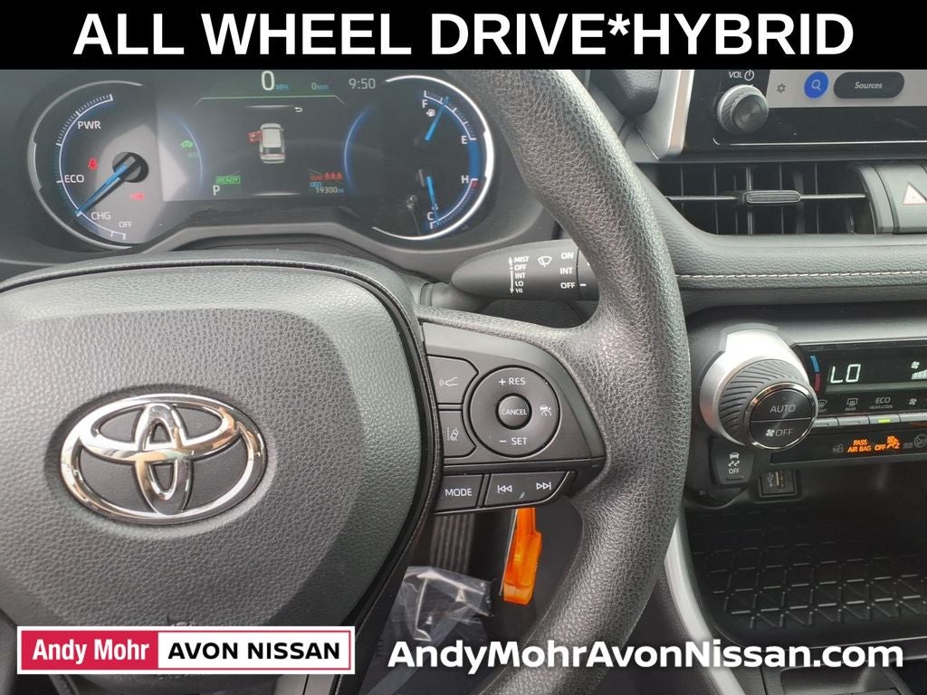 2025 Toyota RAV4 Hybrid LE